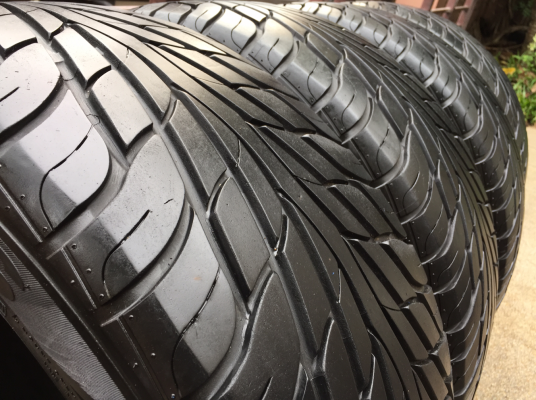 ยาง Maxxis 265 50 20 กลางปี14 ดอกเต็ม ใช้ยาว ราคาไม่แพง
