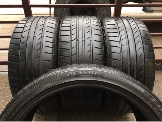 ยาง Dunlop 245 35 20 พร้อมใช้งาน ราคาไม่แพง ยาง Dunlop 245 35 20 พร้อมใช้งาน ราคาไม่แพง