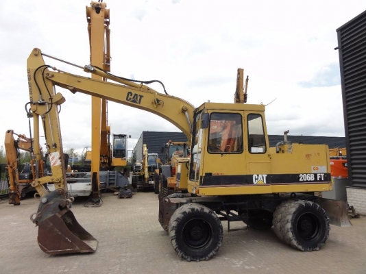 ขายแบคโฮล้อยาง Cat