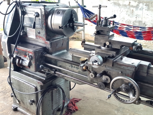 แท่นกลึง 6 ฟุต ต้าชิง 1000 บี 3 เพลา เกียร์บล็อก พร้อมใช้งาน ด่วนๆๆ 76,000