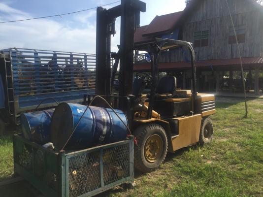 ขายโฟคลิฟท์5ตันน้ำหนักรถ6555กิโลราคา220,000ครับ ขายโฟคลิฟท์5ตันน้ำหนักรถ6555กิโลราคา220,000ครับ