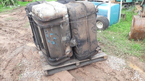 มีของเข้ามาเติมอีกแล้วครับ ถังน้ำมัน ขนาดใหญ่ ถังน้ำมัน สำหรับติดรถบรรทุก 4 ล้อ 6 ล้อ 10 ล้อ จำนวนมาก มีของเข้ามาเติมอีกแล้วครับ ถังน้ำมัน ขนาดใหญ่ ถังน้ำมัน สำหรับติดรถบรรทุก 4 ล้อ 6 ล้อ 10 ล้อ จำนวนมาก