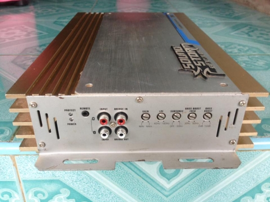 แอมป์คลาสดี Soundstrom สภาพดี ไม่มีฝาหลังใช้งานปกติ เนื้อเบสดี ขับซับ10&quot;-12&quot;หล่อ(ว้อยไม่เกิน3&quot;กำลังดี)ขาย 2250 บาท สนใจ0892425454 อยู่สระบุรีส่งได้