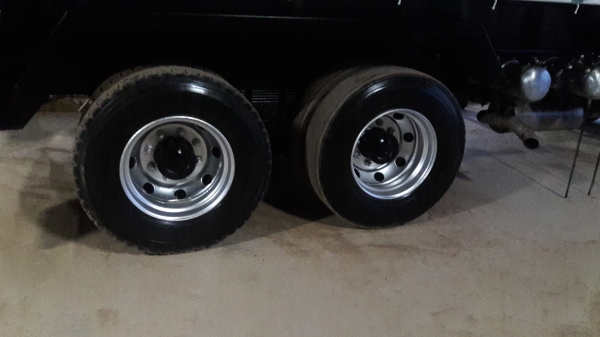 ขาย ISUZU 360 ปี57 แม่ลูกรถสวย สดขั้นเทพยางเต็ม  หมด22เส้น ราคาต่อลองได้ที่รถครับ เดิมๆทุกอย่าง เก็บแต่สีกะบะ มีสองพ่วง ครับ อีกคันวิ่งงานอยุ่ปี56