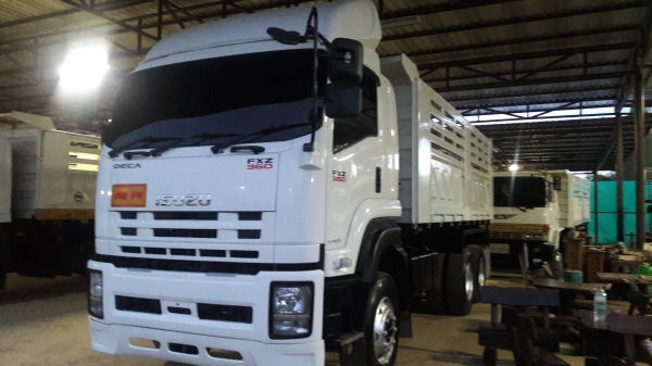 ขาย ISUZU 360 ปี57 แม่ลูกรถสวย สดขั้นเทพยางเต็ม  หมด22เส้น ราคาต่อลองได้ที่รถครับ เดิมๆทุกอย่าง เก็บแต่สีกะบะ มีสองพ่วง ครับ อีกคันวิ่งงานอยุ่ปี56