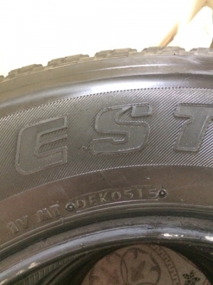 BRIDGE STONE ปี 2015  245/70-16  สภาพสวยมาก ดอกเต็ม ลงพื้น ไม่ถึง 30,000 KM.  7,900 บาท   tel.089-482-1934 บอล   ID line : cheebomb1991 mitsara23@gmail.com