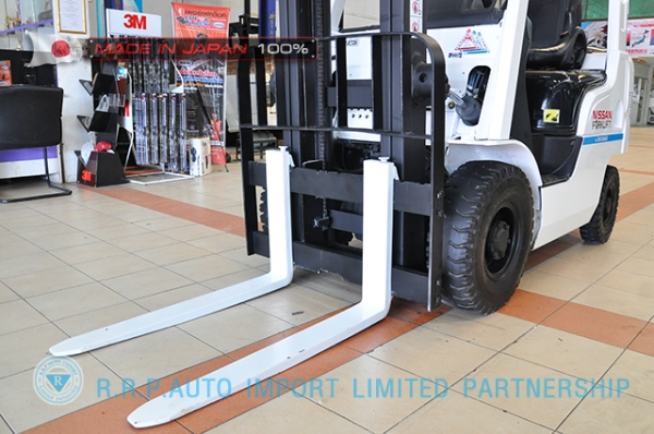 ขายรถโฟล์คลิฟท์มือสอง NISSAN รุ่น NL01-000188 ราคา 175,000 บาทนำเข้าจากประเทศญี่ปุ่น 100\% ไม่เคยใช้งานในประเทศไทย