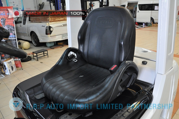 ขายรถโฟล์คลิฟท์มือสอง NISSAN รุ่น NL01-000188 ราคา 175,000 บาทนำเข้าจากประเทศญี่ปุ่น 100\% ไม่เคยใช้งานในประเทศไทย