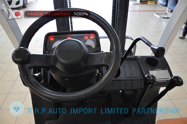 ขายรถโฟล์คลิฟท์มือสอง NISSAN รุ่น NL01-000188 ราคา 175,000 บาทนำเข้าจากประเทศญี่ปุ่น 100\% ไม่เคยใช้งานในประเทศไทย