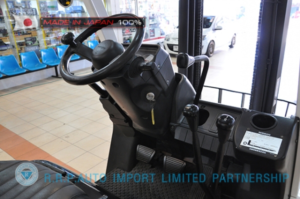 ขายรถโฟล์คลิฟท์มือสอง NISSAN รุ่น NL01-000188 ราคา 175,000 บาทนำเข้าจากประเทศญี่ปุ่น 100\% ไม่เคยใช้งานในประเทศไทย