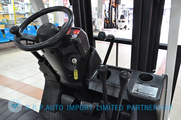 ขายรถโฟล์คลิฟท์มือสอง NISSAN รุ่น NL01-000188 ราคา 175,000 บาทนำเข้าจากประเทศญี่ปุ่น 100\% ไม่เคยใช้งานในประเทศไทย