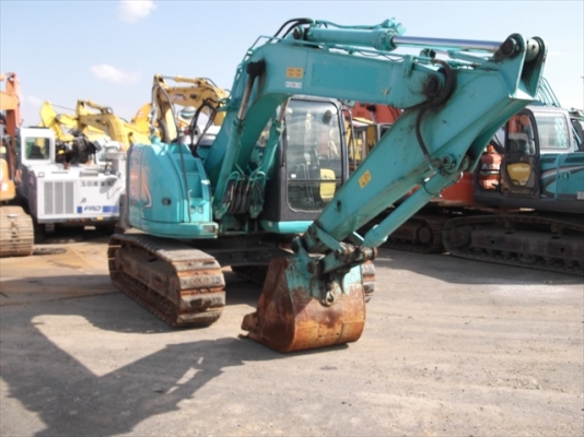 ขายรถขุดนำเข้าจากประเทศญี่ปุ่น kobelco sk135 yy05 รุ่น8 เครื่องยนต์ คอมมอลเรล สนใจติดต่อสอบถาม 092-3309229 อีด