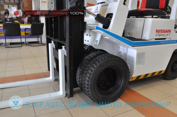 ขายรถโฟล์คลิฟท์มือสอง NISSAN รุ่น H01A15-004203 ราคา155,000 บาทนำเข้าจากประเทศญี่ปุ่น 100\% ไม่เคยใช้งานในประเทศไทย