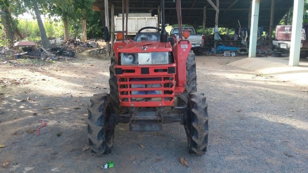 ขาย L2605 DT (4&times;4 )สองเพลาพวงมาลัยเพลาเวอร์ เครื่องเกียร์ดี รถพร้อมใช้งานพร้อมโรตารี่