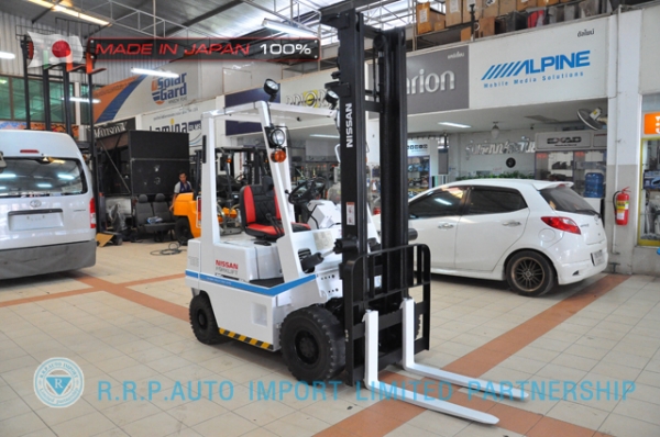 ขายรถโฟล์คลิฟท์มือสอง NISSAN รุ่น H01-001314 ราคา130,000 บาทนำเข้าจากประเทศญี่ปุ่น 100\% ไม่เคยใช้งานในประเทศไทย