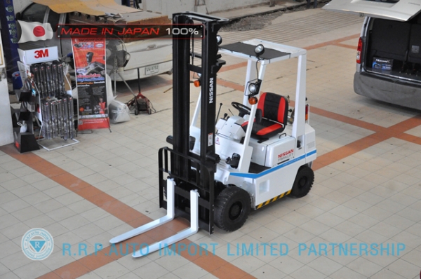 ขายรถโฟล์คลิฟท์มือสอง NISSAN รุ่น H01-001314 ราคา130,000 บาทนำเข้าจากประเทศญี่ปุ่น 100\% ไม่เคยใช้งานในประเทศไทย