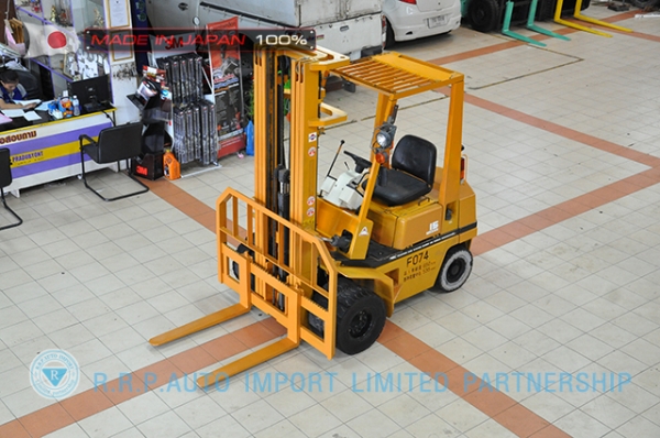 ขายรถโฟล์คลิฟท์มือสอง NISSAN  รุ่น H01-003701 ราคา155,000 บาทนำเข้าจากประเทศญี่ปุ่น 100\% ไม่เคยใช้งานในประเทศไทย