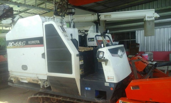 ขายรถเกี่ยวข้าว KUBOTA DC68G ปี53 รถสวยสภาพดี ตอนนี้ทำงานอยู่ สภาพพร้อมใช้งาน เอกสารเล่มทะเบียนพร้อมโอน ราคา295,000 สนใจโทร 090-8588220คุณนะ 093-3258446คุณบิว หรือเข้าดูสินค้าอื่นๆได้ที่ www.narong2truck.com หรือ www.truck.in.th/498 หรือเพจFacebook ณรงค์ ขายรถเกี่ยวข้าว KUBOTA DC68G ปี53 รถสวยสภาพดี ตอนนี้ทำงานอยู่ สภาพพร้อมใช้งาน เอกสารเล่มทะเบียนพร้อมโอน ราคา295,000 สนใจโทร 090-8588220คุณนะ 093-3258446คุณบิว หรือเข้าดูสินค้าอื่นๆได้ที่ www.narong2truck.com หรือ www.truck.in.th/498 หรือเพจFacebook ณรงค์