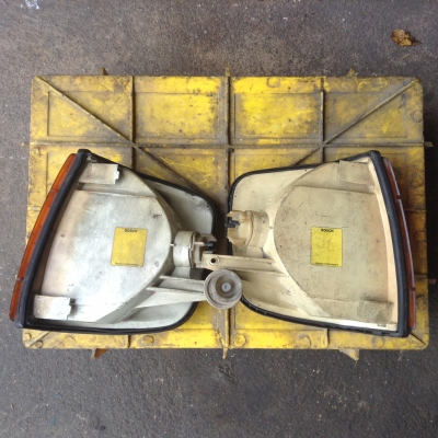 ขายไฟเลี้ยวหน้า1คู่BENZ W126