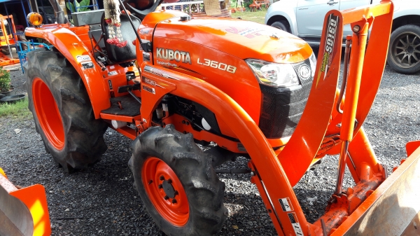 ขายรถไถL3608ใบมีดผาลพรวนพร้อมใช้ครับ