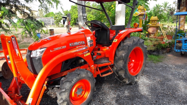 ขายรถไถL3608ใบมีดผาลพรวนพร้อมใช้ครับ ขายรถไถL3608ใบมีดผาลพรวนพร้อมใช้ครับ