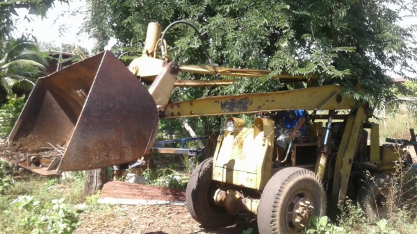 Komatsu sd30 รถตักเอวแข้ง พร้อมใช้