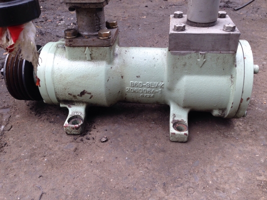 ขายปั้มน้ำมันแบบสกูร Kawasaki made in Japan สภาพสวยมาก หมุนนิ่ม พร้อมใช้งาน ขายปั้มน้ำมันแบบสกูร Kawasaki made in Japan สภาพสวยมาก หมุนนิ่ม พร้อมใช้งาน