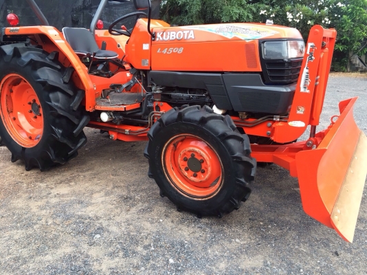 ขาย L4508 4WD ใบดันหน้า. ผาน6. พร้อมใช้ 0819711186