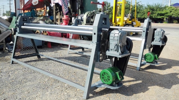 ** Sold ** แท่นม้วนเหล็กแผ่นประกอบใหม่ ขนาด 6 ฟุต 180 cm เพลาตัน ม้วนหนา 3 mm ไฟ 380V สวยๆพร้อมใช้