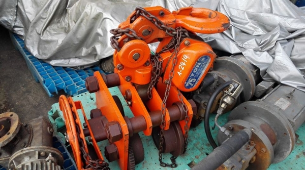 ** จัดส่งอุบลครับ ** รอกโซ่สาวญี่ปุ่นตราช้าง 7.5 ตัน พร้อมตัววิ่งตรงรุ่น สภาพสดลงตู้มาเทสได้!!