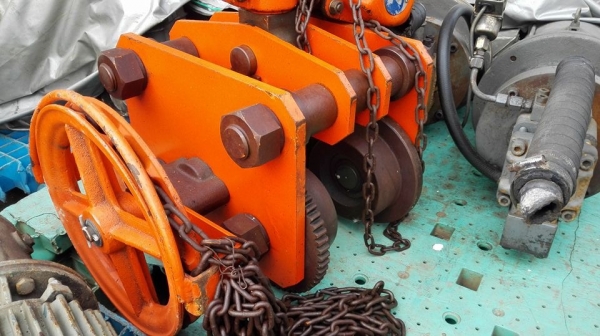 ** จัดส่งอุบลครับ ** รอกโซ่สาวญี่ปุ่นตราช้าง 7.5 ตัน พร้อมตัววิ่งตรงรุ่น สภาพสดลงตู้มาเทสได้!!