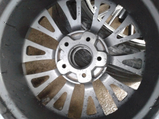 ขอบ17นิ้ว5รู114 พร้อมยาง ชุดนี้ ราคา 7400 บาท ขอบ17นิ้ว5รู114 พร้อมยาง ชุดนี้ ราคา 7400 บาท