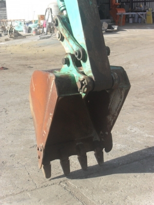 รถขุด KOBELCO รุ่น SK75UR-3