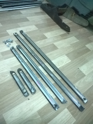 ขายชุดคิ้วโคมเมียมe30 4ประตู สภาพokไม่มีบุบทรงสวย ราคา1500 โทร0924462525โส กทม