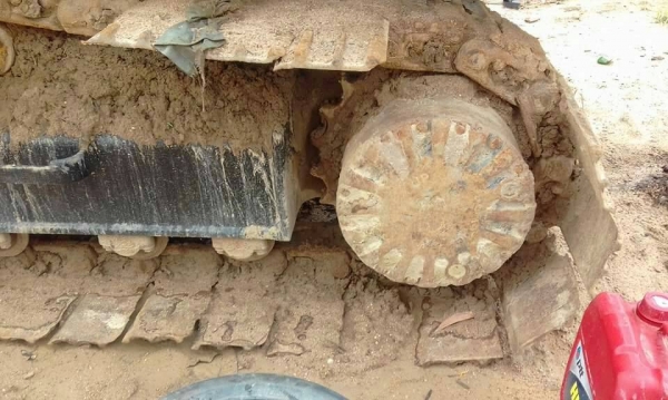 ขายเหมาแบคโค2คันรถทำงานอยู่ HITASHI EX 200-3 และKOMATSU PC200-5ราคาต่อรองใด้ ขายเหมาแบคโค2คันรถทำงานอยู่ HITASHI EX 200-3 และKOMATSU PC200-5ราคาต่อรองใด้