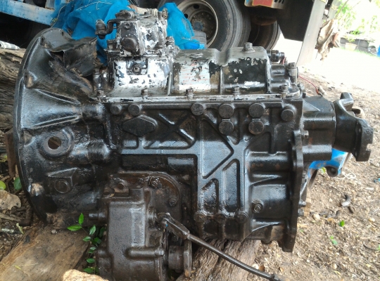 ขายเกียร์ อีซูซุ ร็อคกี้210 สภาพสวย