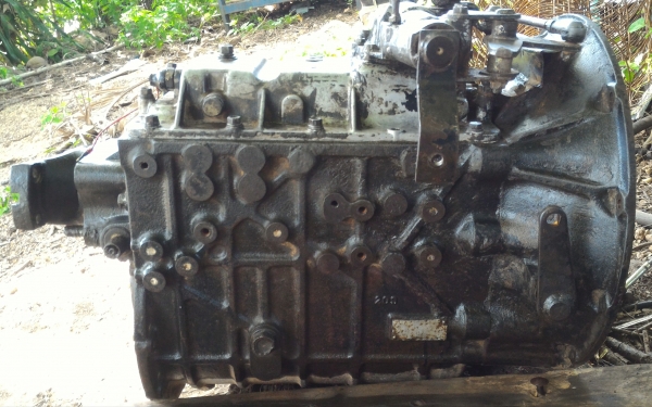 ขายเกียร์ อีซูซุ ร็อคกี้210 สภาพสวย ขายเกียร์ อีซูซุ ร็อคกี้210 สภาพสวย