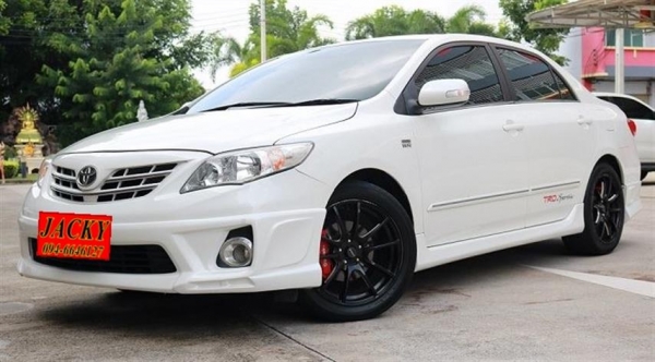 TOYOTA ALTIS 1.6 E DUAL VVT AT สีขาว ปี 2013