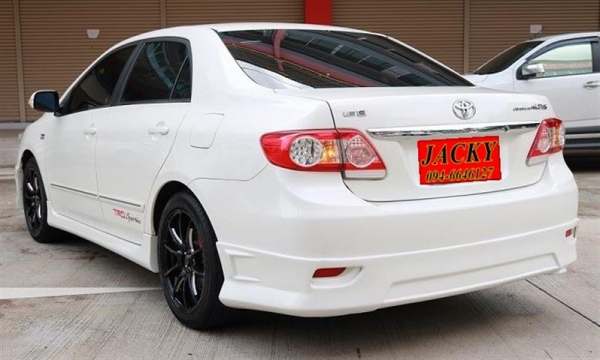 TOYOTA ALTIS 1.6 E DUAL VVT AT สีขาว ปี 2013