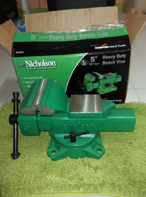 ปากกาจับชิ้นงานNICHOLSONฐานหมุนได้4"5"6"