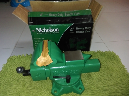 ปากกาจับชิ้นงานNICHOLSONฐานหมุนได้4"5"6"