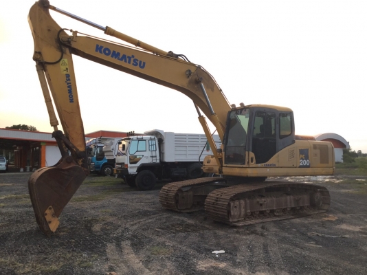 ขายแบคโฮ KOMATSU -7 เอวแน่น /โซ่ดี /ปั๊มดี 14,000ชั่วโมง เช็คศูนย์ตลอด ( เอกสารใบแจ้งจำหน่าย ) รถสวย/สภาพดีพร้อมใช้งาน **เจ้าของขายเอง**