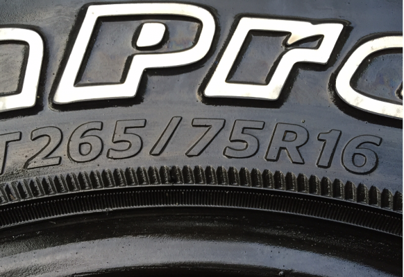 เศษยาง Mud Hankook 265 75 16 ปลายปี15 ดอกเต็ม ใช้ยาว ราคาไม่แพง