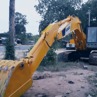 ขาย430000. บาทแบคโคkobelco.200 Mark. 1. สภาพพร้อมใช้  ใบสัญญาซื้อขายครับ