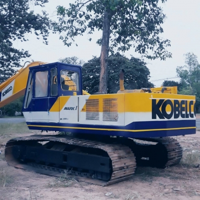 ขาย430000. บาทแบคโคkobelco.200 Mark. 1. สภาพพร้อมใช้  ใบสัญญาซื้อขายครับ