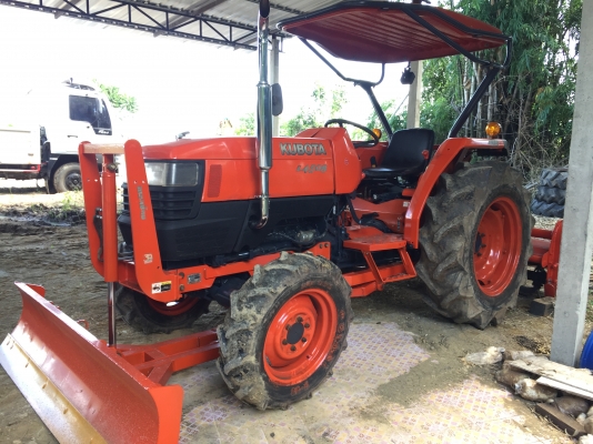 L4508 ใบดันหน้าแถมอุปกรณ์หลังให้ 1 ชิ้นผานหรือโรตารี่หลังมาเลือกเอาครับ สนใจก็คุยกันที่081-8527370