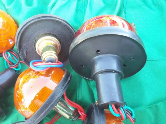 ไฟชุดใหญ่ใส่แลนด์โรเวอร์ครับ