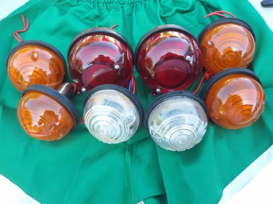 ไฟชุดใหญ่ใส่แลนด์โรเวอร์ครับ