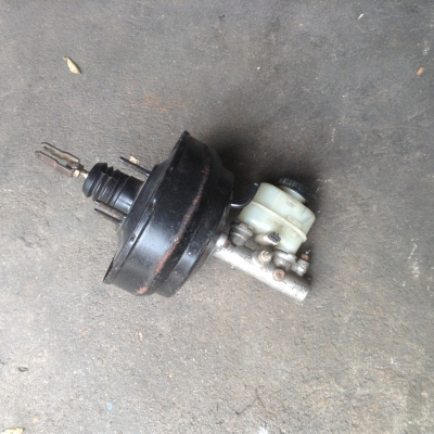 ขายหม้อลมเบรคชั้นครึ่งNISSAN ขายหม้อลมเบรคชั้นครึ่งNISSAN