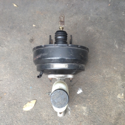 ขายหม้อลมเบรคชั้นครึ่งNISSAN